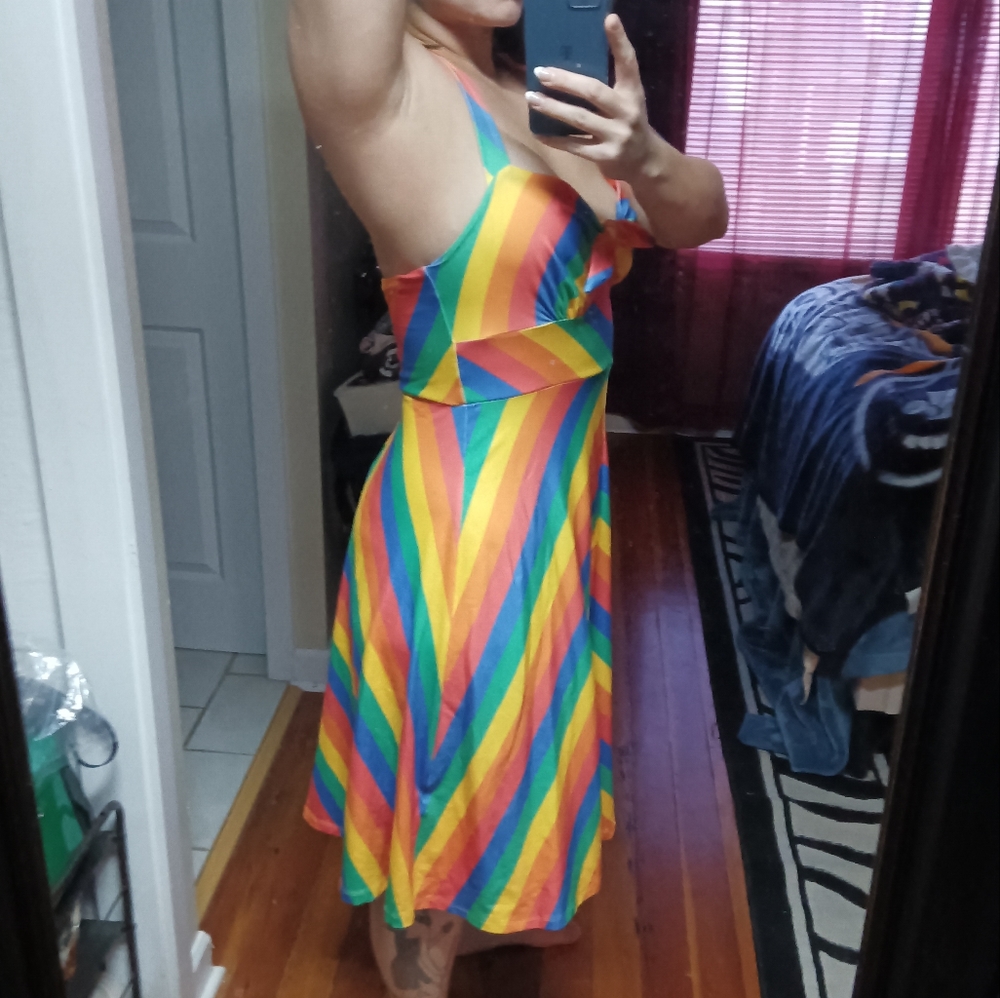 * SOLD * 🌈 Modcloth Large Rainbow Gay Pride halter Dress - Picture 2 of 6